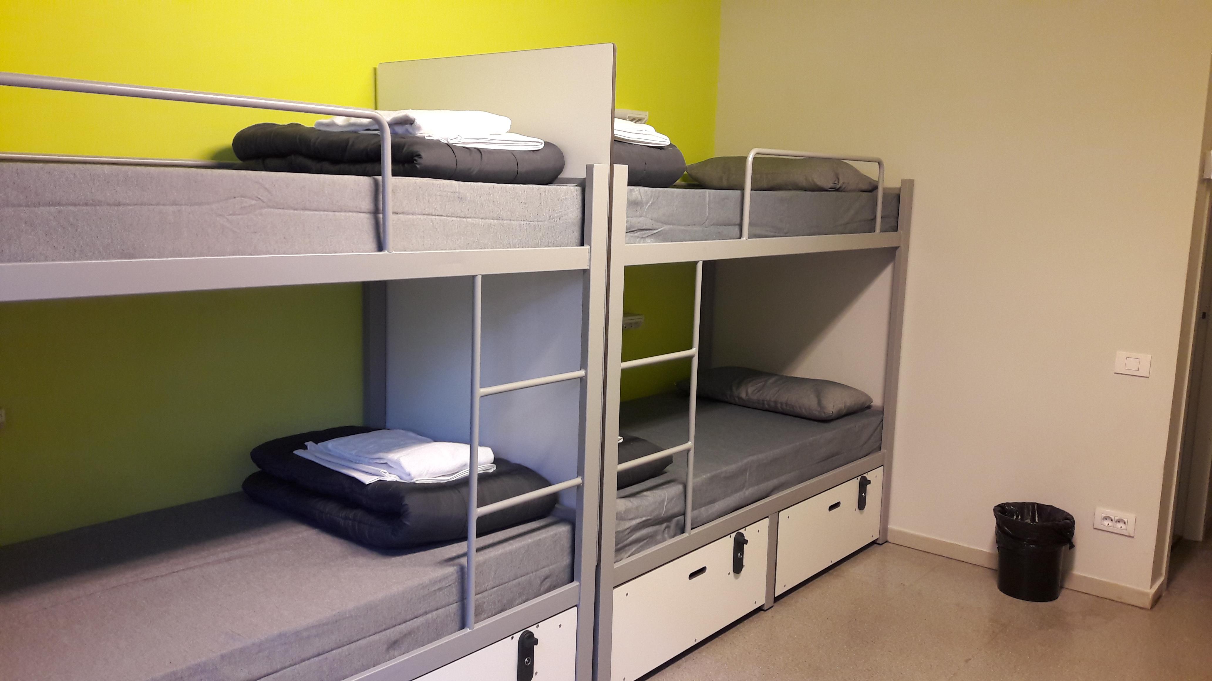 Hostel Pere Tarres Barcelona