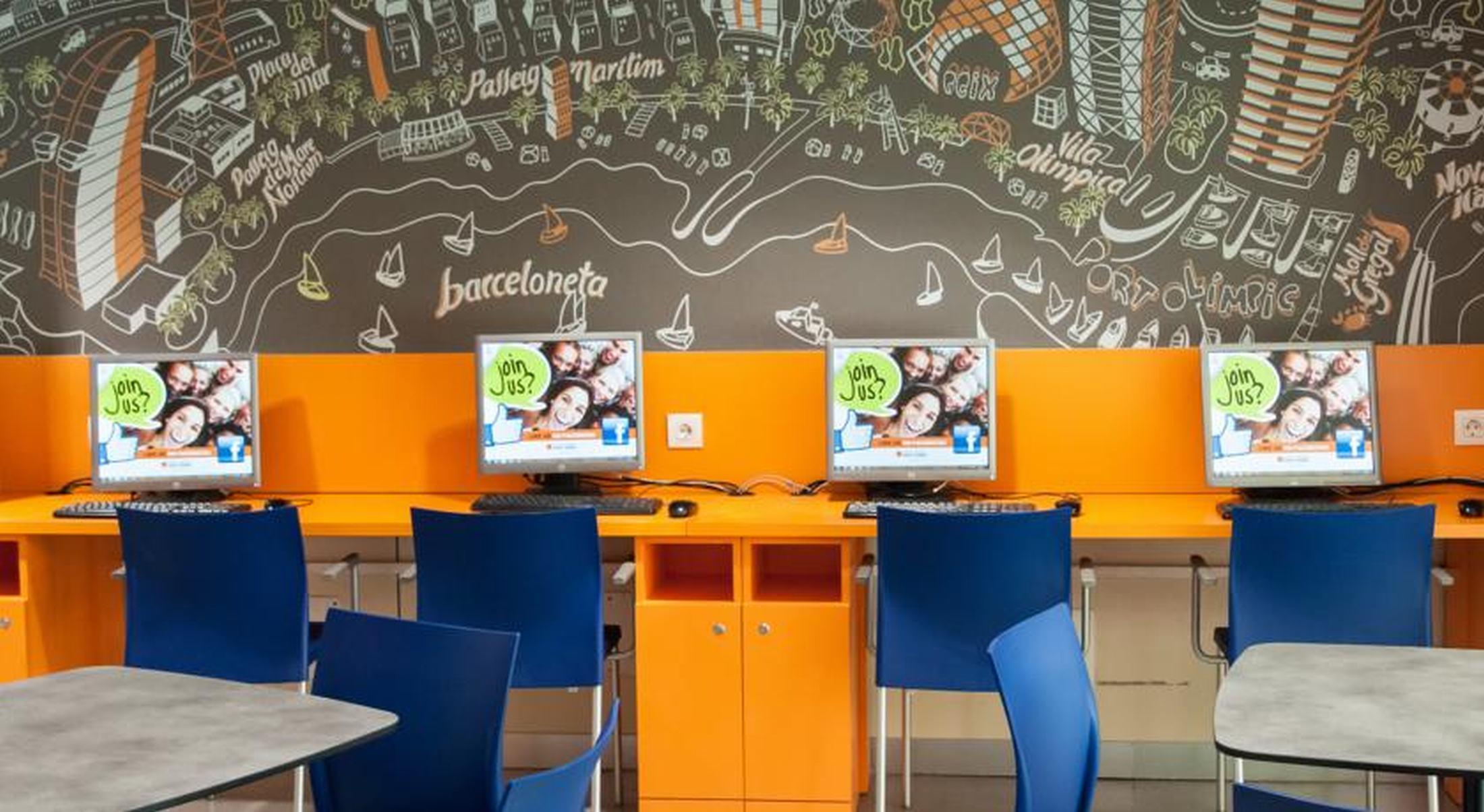 Pere Tarres Hostel Barcelona