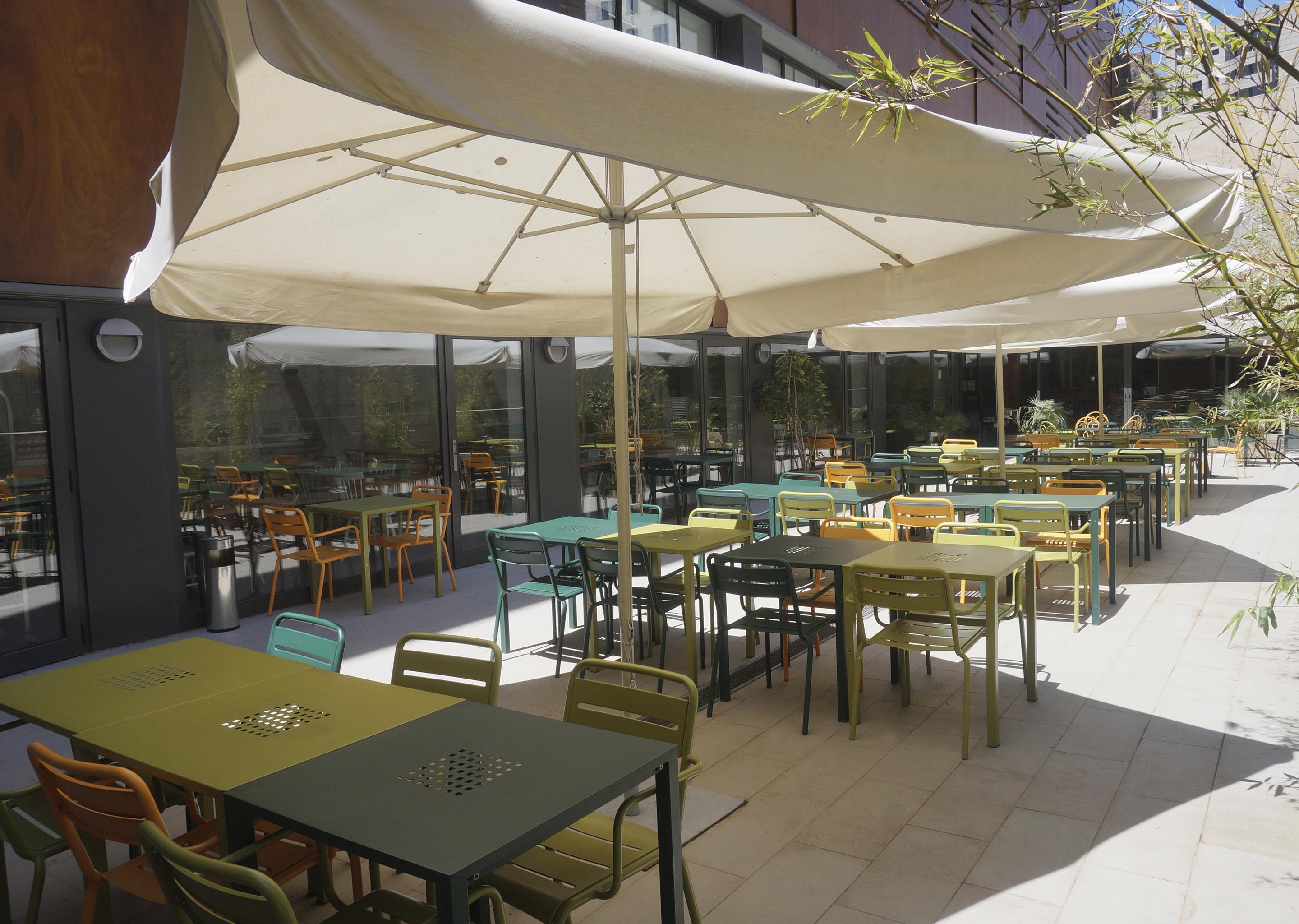 Hostel Pere Tarres Barcelona