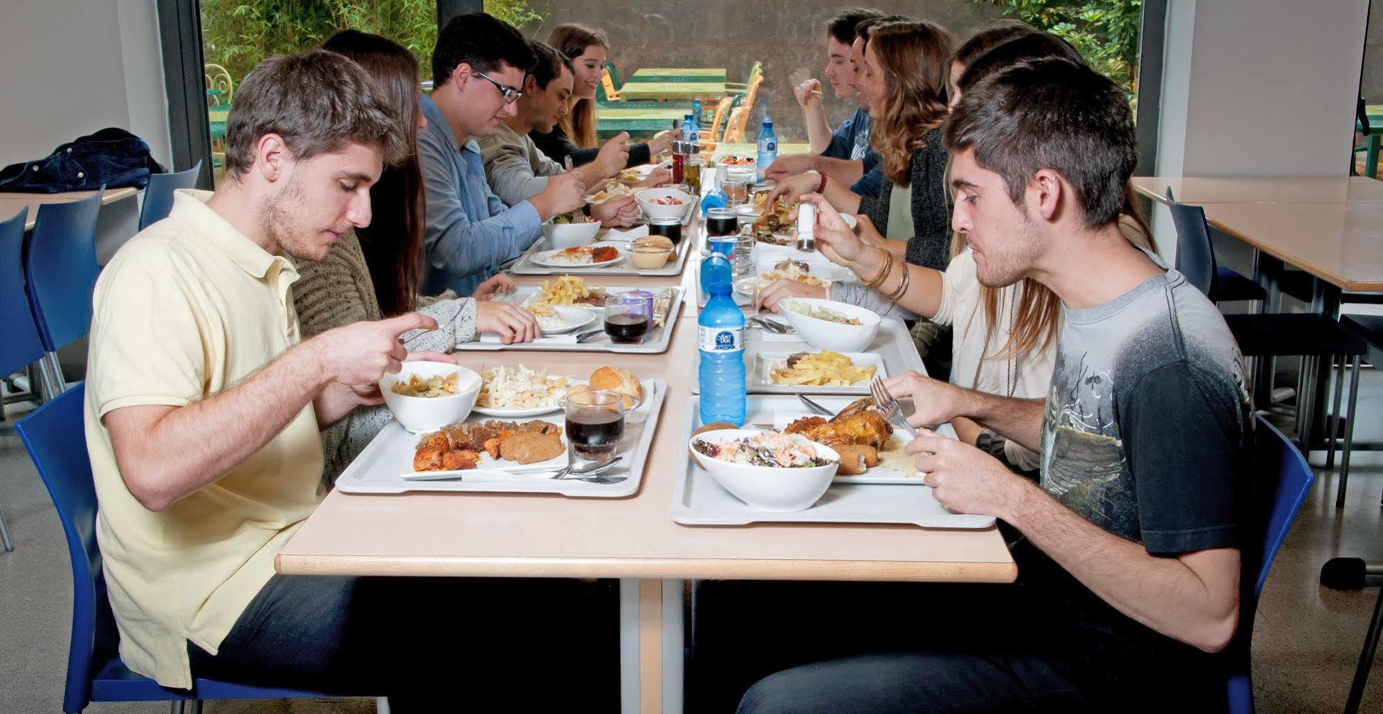 Pere Tarres Hostel Barcelona