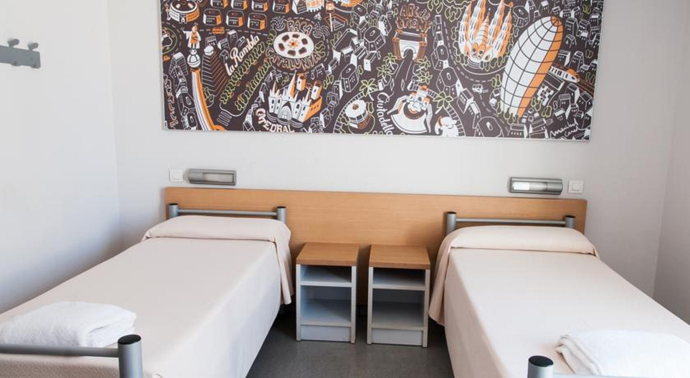 Barcelona Pere Tarres Youth Hostel * Barcelona