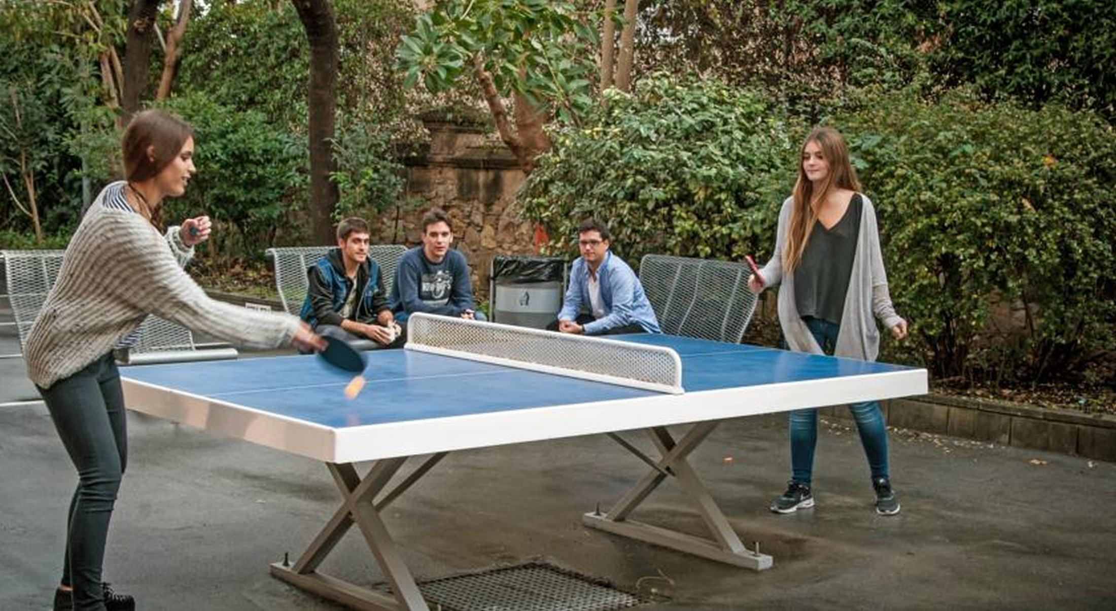 Hostel Barcelona Pere Tarres Youth Hostel *