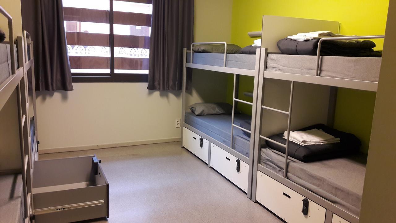 Barcelona Pere Tarres Youth Hostel Hostel Barcelona